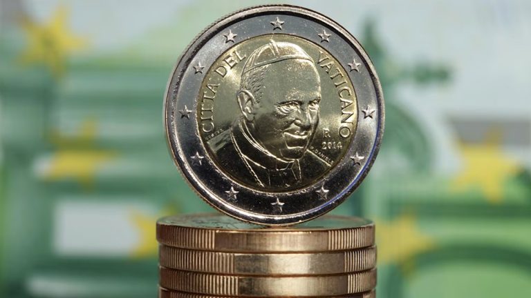 Vous avez peut-être cette pièce de 2 euros du Vatican chez vous : elle vaut une fortune aujourd’hui
