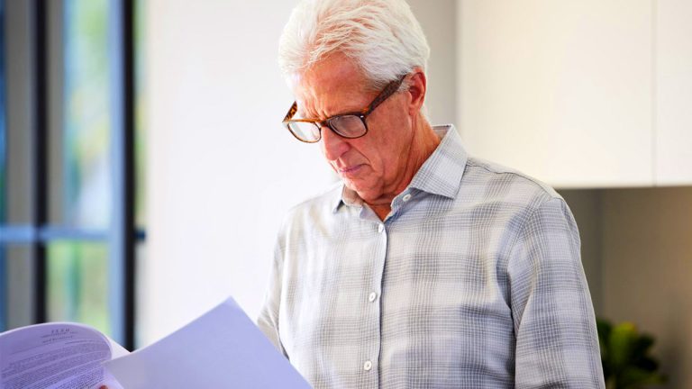 Conclave sur les retraites : hausse de la CSG, pensions gelées… les retraités vont-ils payer l’addition ?