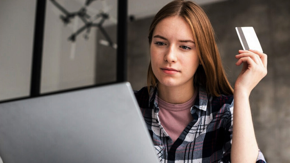 Frais bancaires sur les découverts : vont-ils bientôt disparaître ?