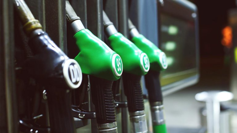 Carburant : les stations changent leurs prix plusieurs fois par jour, voici le meilleur moment pour faire le plein
