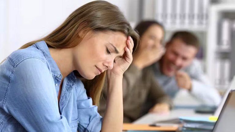 Chômage : après 250 candidatures sans réponse en deux ans, elle se sent « comme une mauvaise personne »