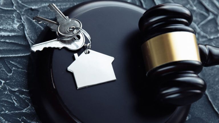 Recouvrement des loyers impayés : comment la nouvelle procédure de saisie sur salaire facilite la vie des propriétaires