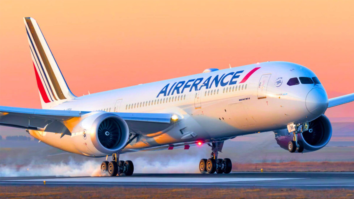 Panique générale à bord d’un vol Air France : une panne électrique en plein ciel force un atterrissage d’urgence