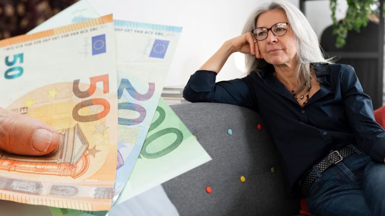 Pension : ce complément de retraite qui profite avant tout aux femmes