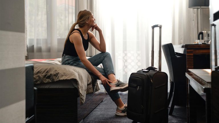 Elle doit racheter un billet d’avion à 1 486 € à cause d'une erreur sur un prénom