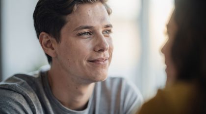 hocher tête écoute psychologie